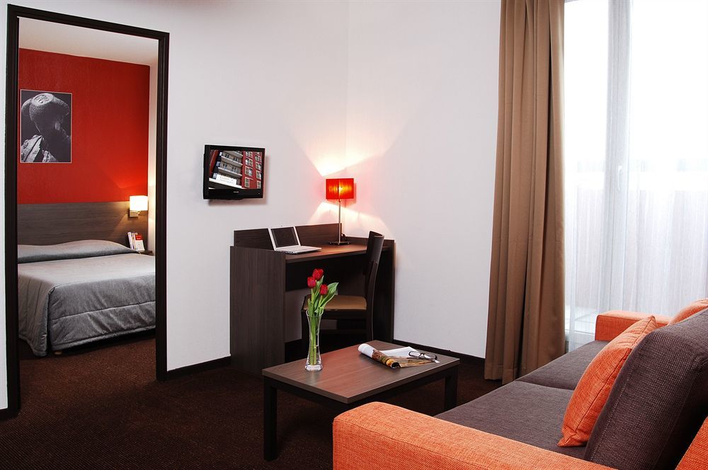 Zenitude Hôtel-Résidences Nîmes Centre Quarto foto